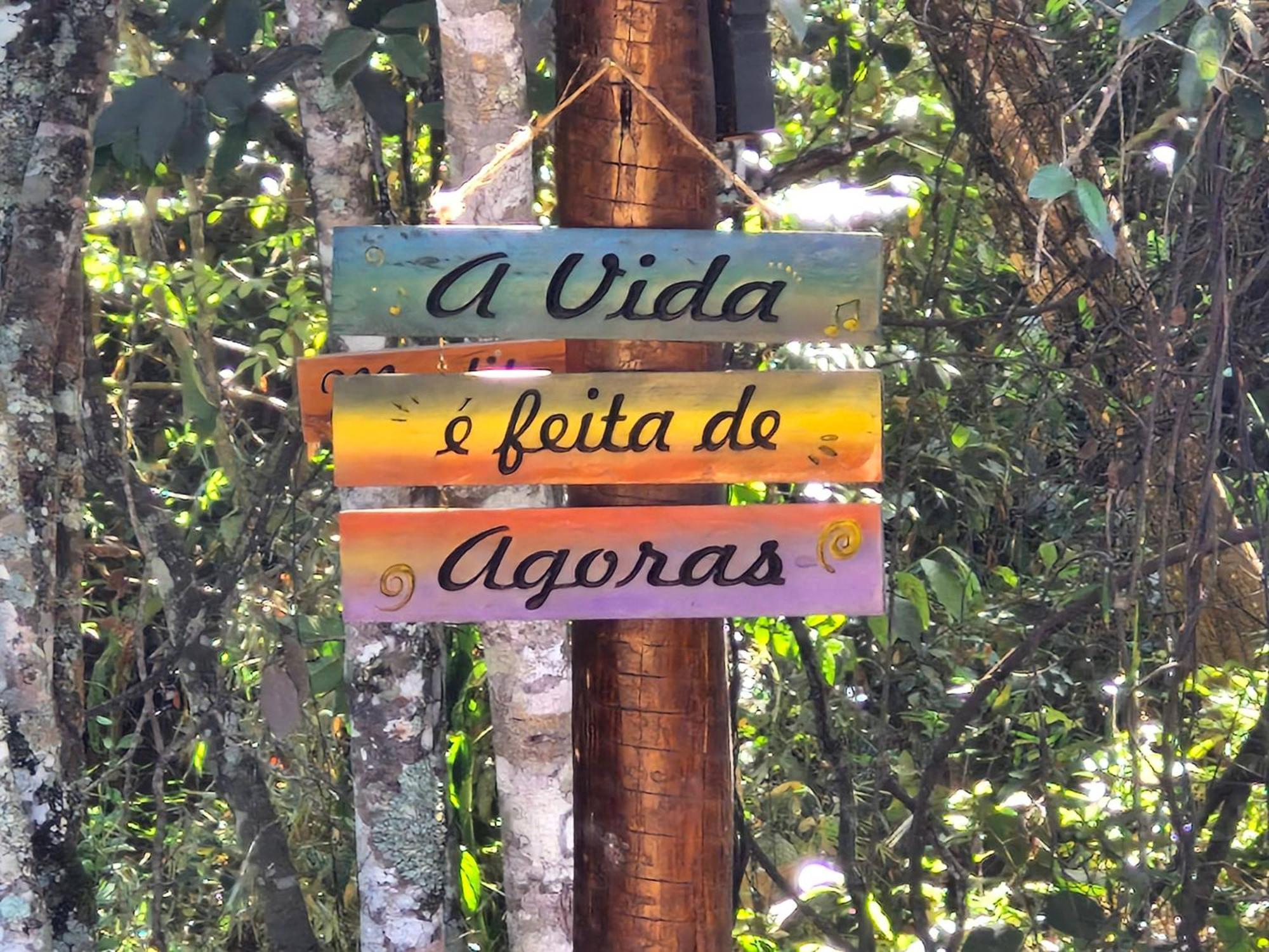 Chale Recanto - Ofuro, Banheira, Vista, Cachoeira E Lago Alexania Экстерьер фото
